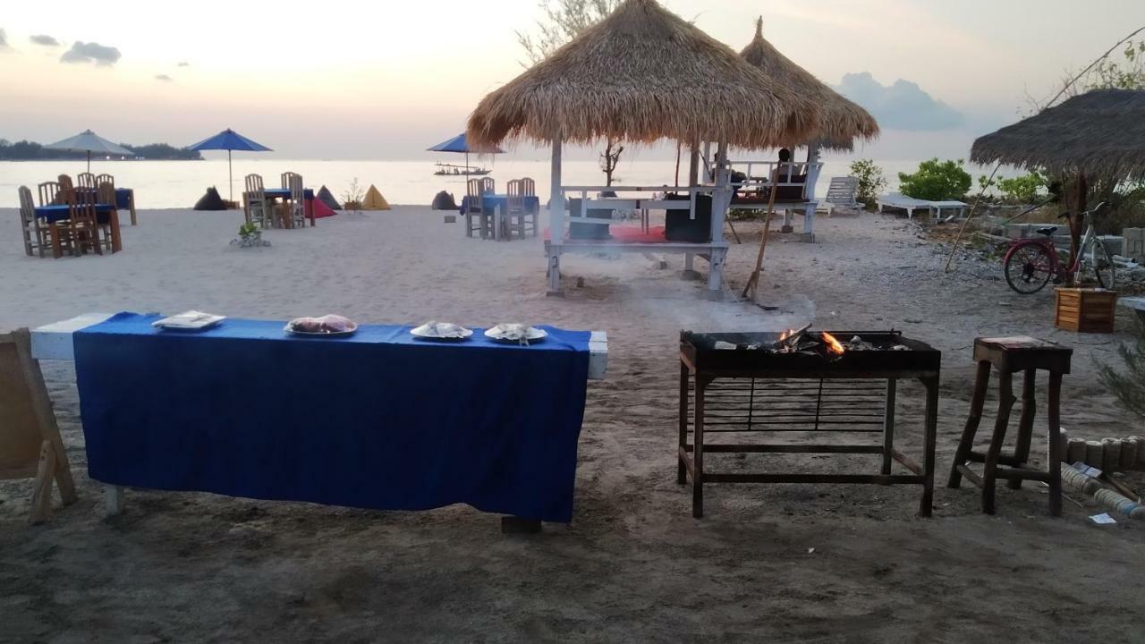 Sunset Beach Bungalow Гілі-Мено Екстер'єр фото