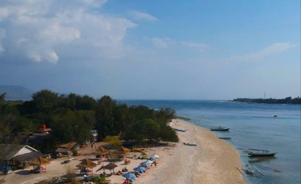 Sunset Beach Bungalow Гілі-Мено Екстер'єр фото